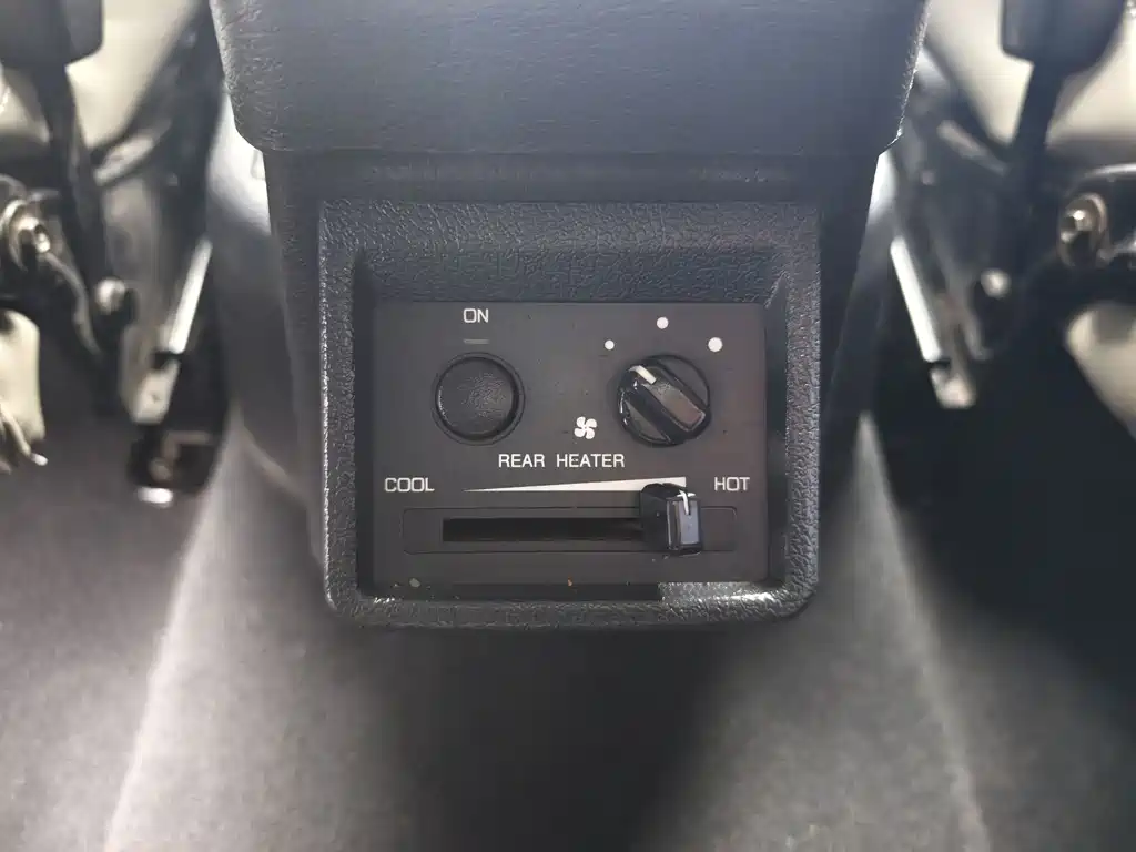Leopaard Auto Geely Black Diamond 2013 2.2L Manual 2WD Standard Model 2014 - thumbnail 16