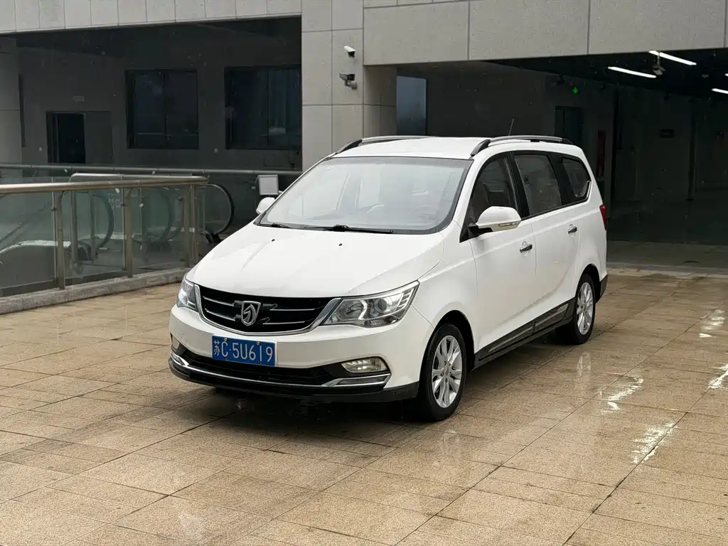 Baojun Baojun 730 2016 1.5L Manual Comfort 7-seater China V 2016