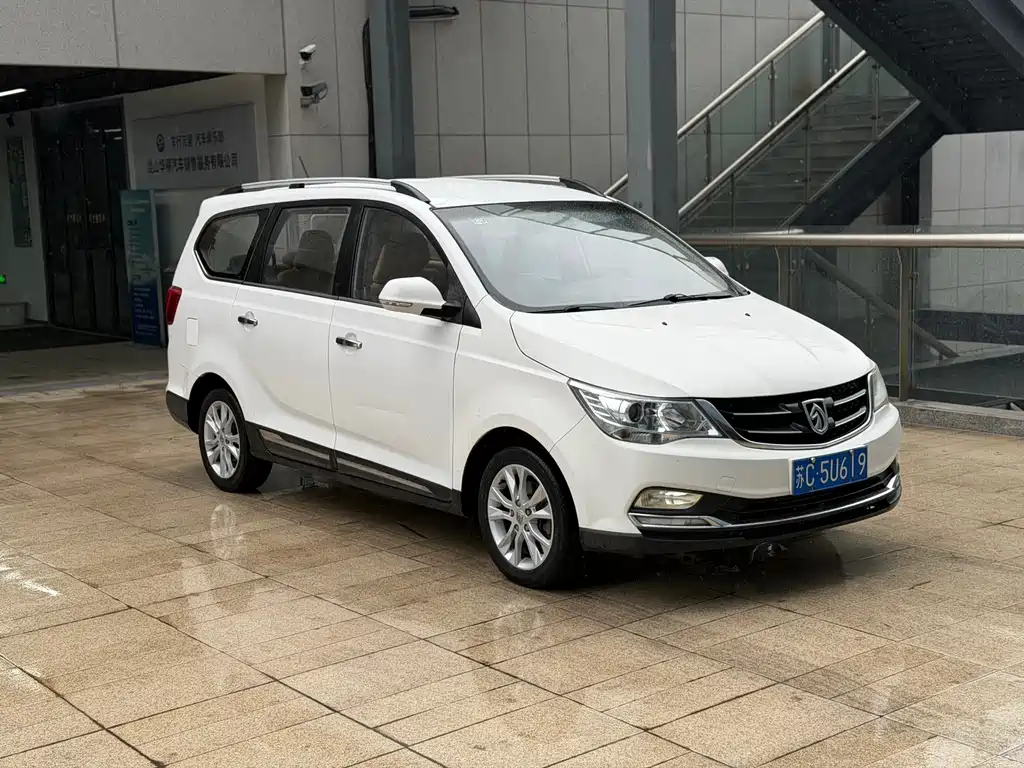 Baojun Baojun 730 2016 1.5L Manual Comfort 7-seater China V 2016 - thumbnail 3