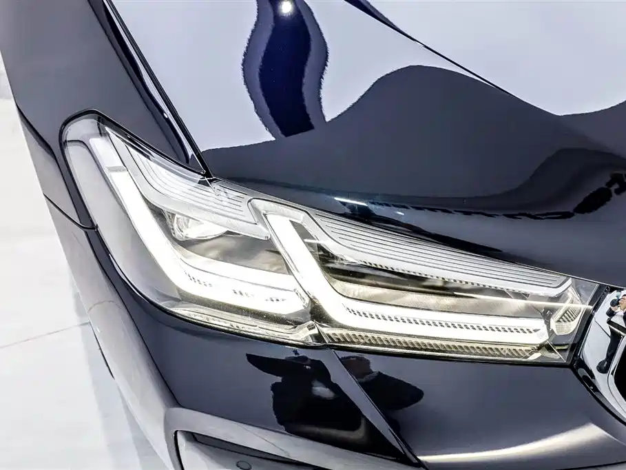 BMW BMW 5 Series 2023 530Li Leading Model M Sport Package 2023 - thumbnail 25