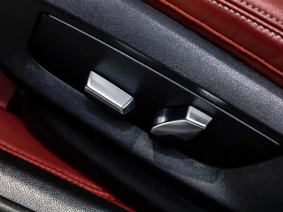 BMW BMW 5 Series 2023 530Li Leading Model M Sport Package 2023 - thumbnail 27