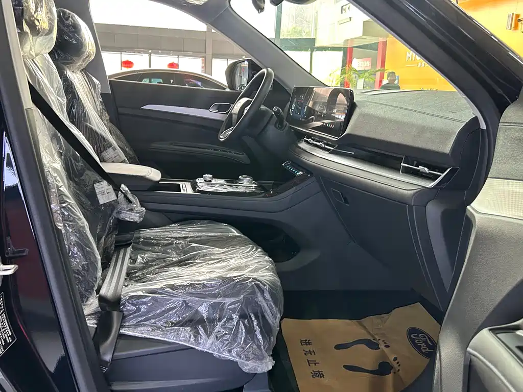 Ford Lingrui 2025 EcoBoost 170 Premium 2026 - thumbnail 19