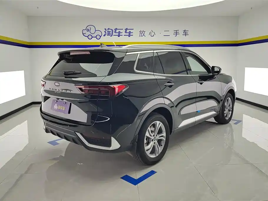 Ford Lingrui 2023 EcoBoost 170 Elite 2024 - thumbnail 3