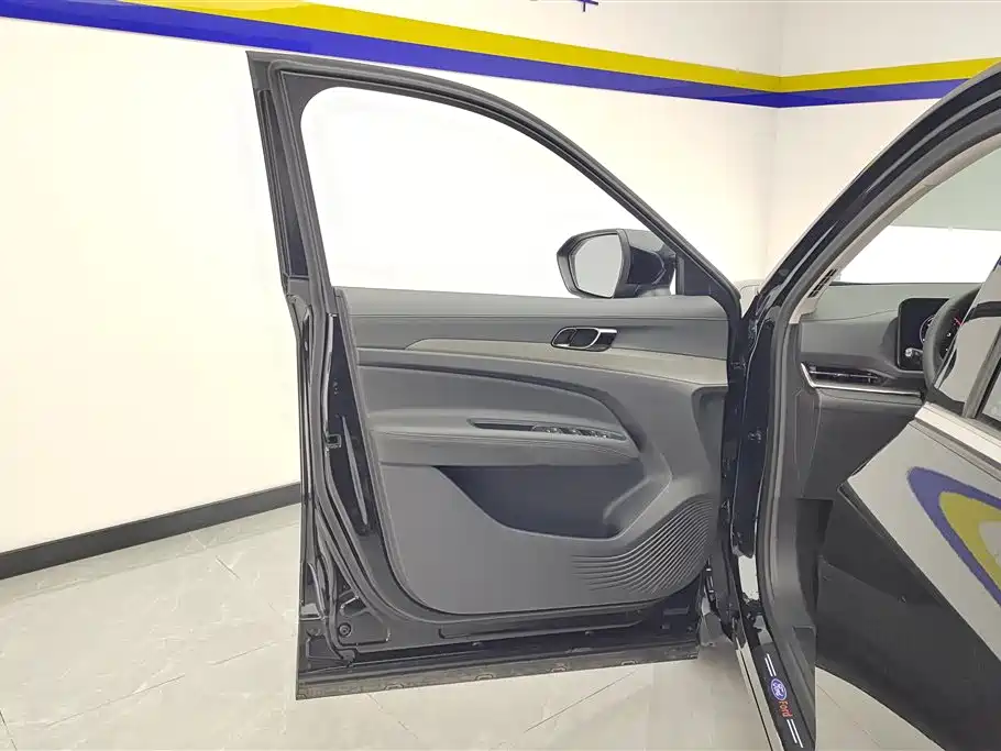 Ford Lingrui 2023 EcoBoost 170 Elite 2024 - thumbnail 7