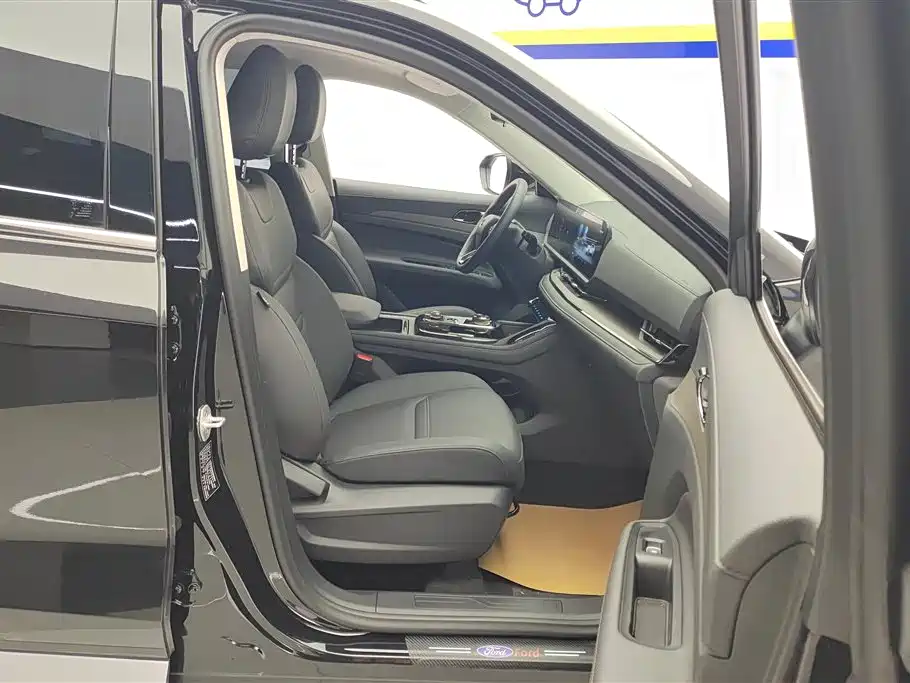 Ford Lingrui 2023 EcoBoost 170 Elite 2024 - thumbnail 8