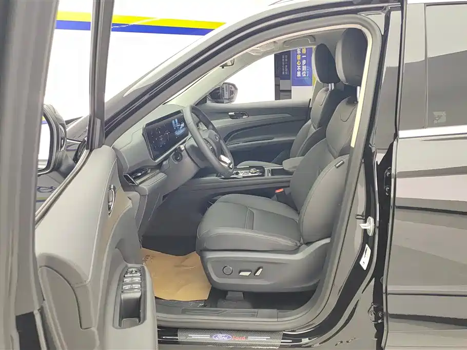 Ford Lingrui 2023 EcoBoost 170 Elite 2024 - thumbnail 9