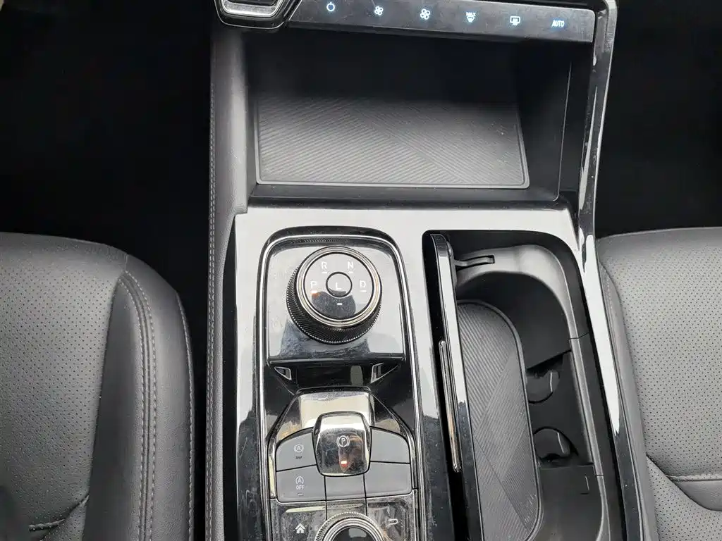 Ford Lingrui 2022 EcoBoost 170 Boiling Edition 2023 - thumbnail 13