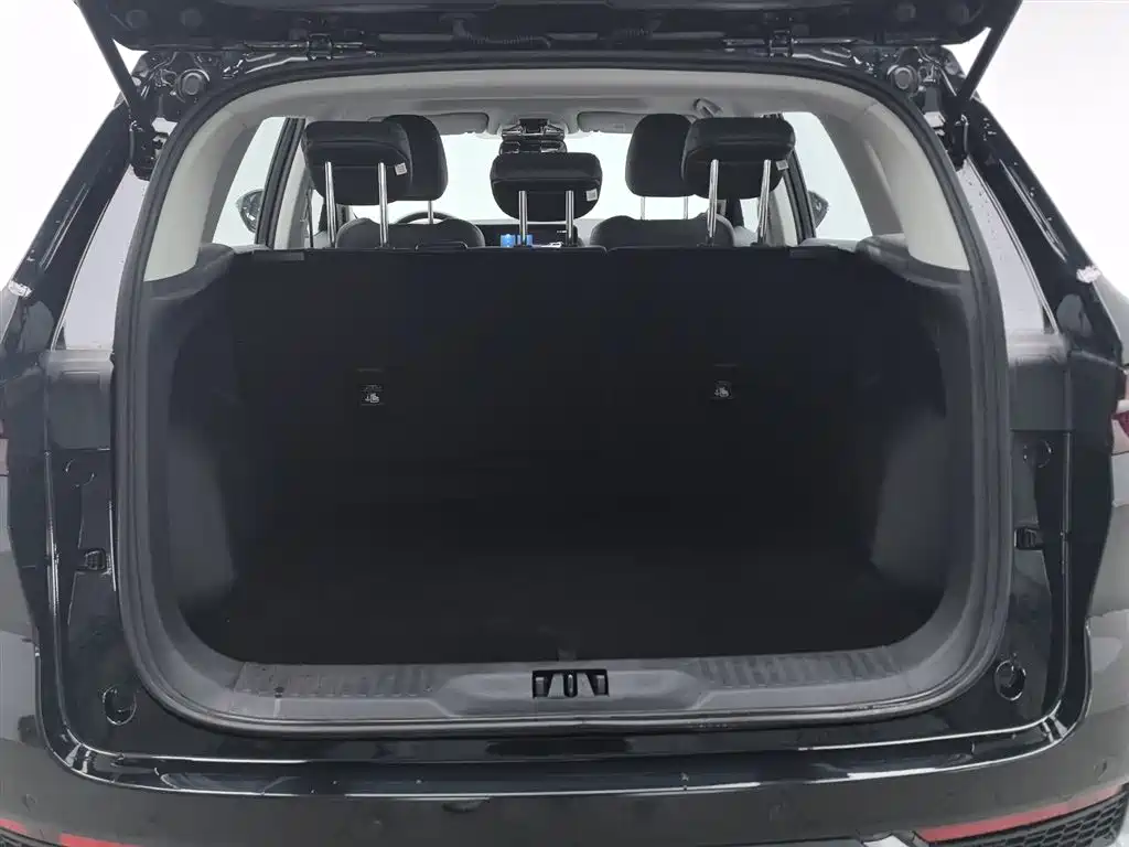 Ford Lingrui 2022 EcoBoost 170 Boiling Edition 2023 - thumbnail 16