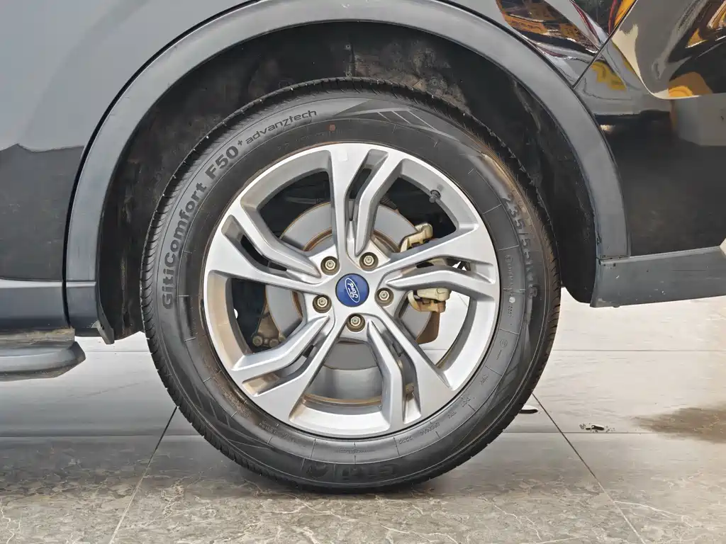 Ford Lingrui 2022 EcoBoost 170 Platinum Edition 2022 - thumbnail 9