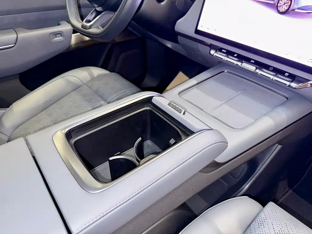 Zeekr Zeekr 7X 2025 Model 100kWh Long Range AWD Intelligent Driving Version 2024 - thumbnail 15