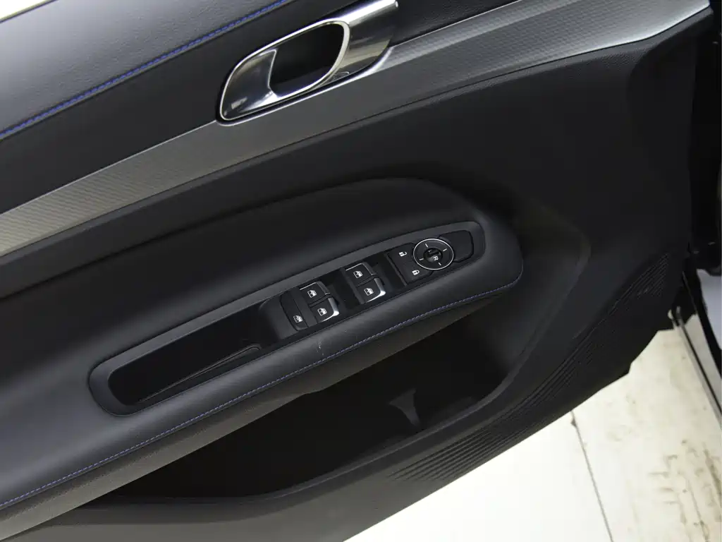 Ford Lingrui 2025 EcoBoost 170 Boiling Edition 2025 - thumbnail 10