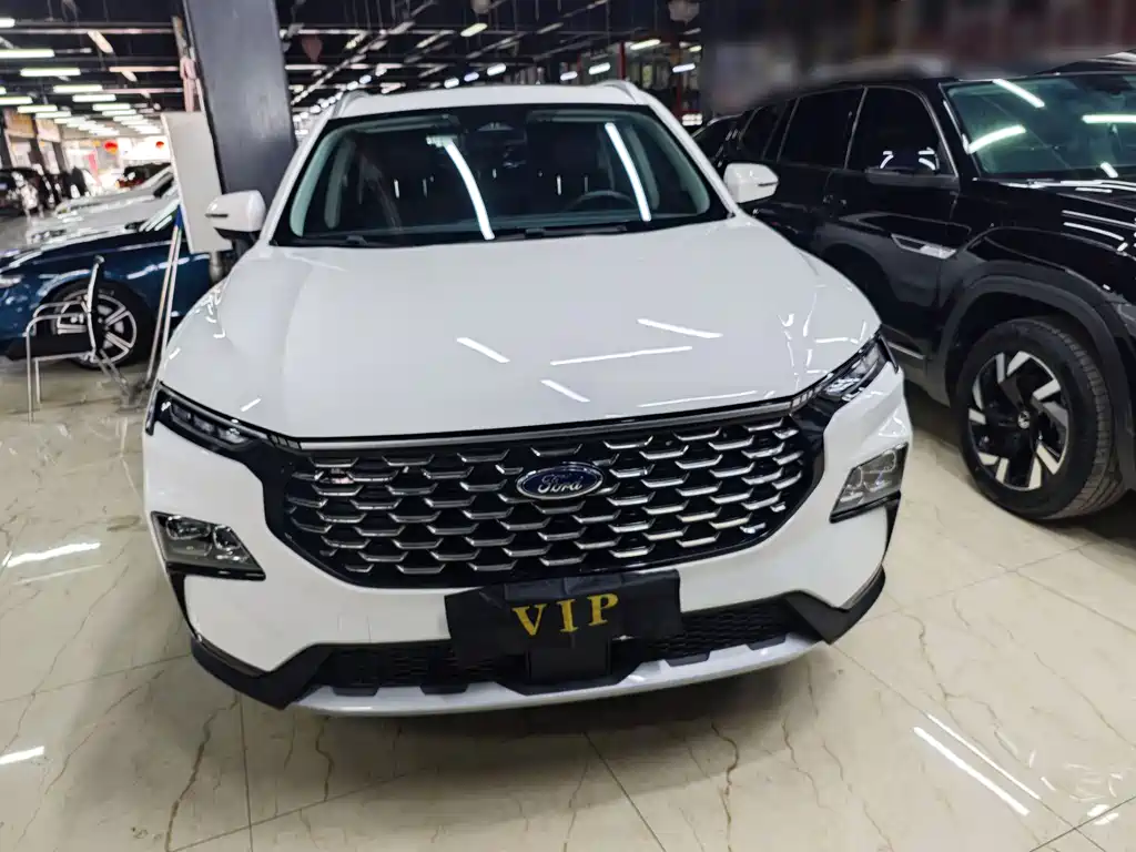 Ford Lingrui 2023 EcoBoost 170 Boiling Edition 2023 - thumbnail 2