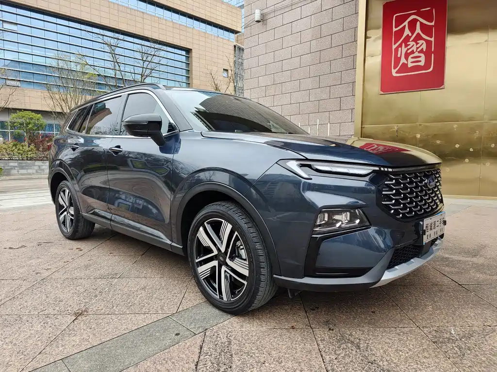 Ford Lingrui 2023 EcoBoost 170 Boiling Edition 2024 - thumbnail 3
