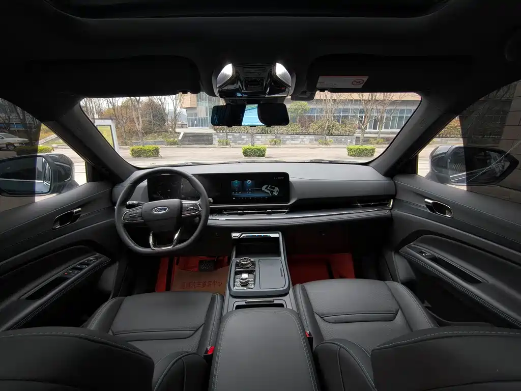 Ford Lingrui 2023 EcoBoost 170 Boiling Edition 2024 - thumbnail 4