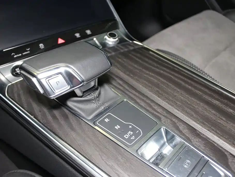 Audi Audi A6L 2024 45 TFSI quattro Premium Dynamic Edition 2024 - thumbnail 12