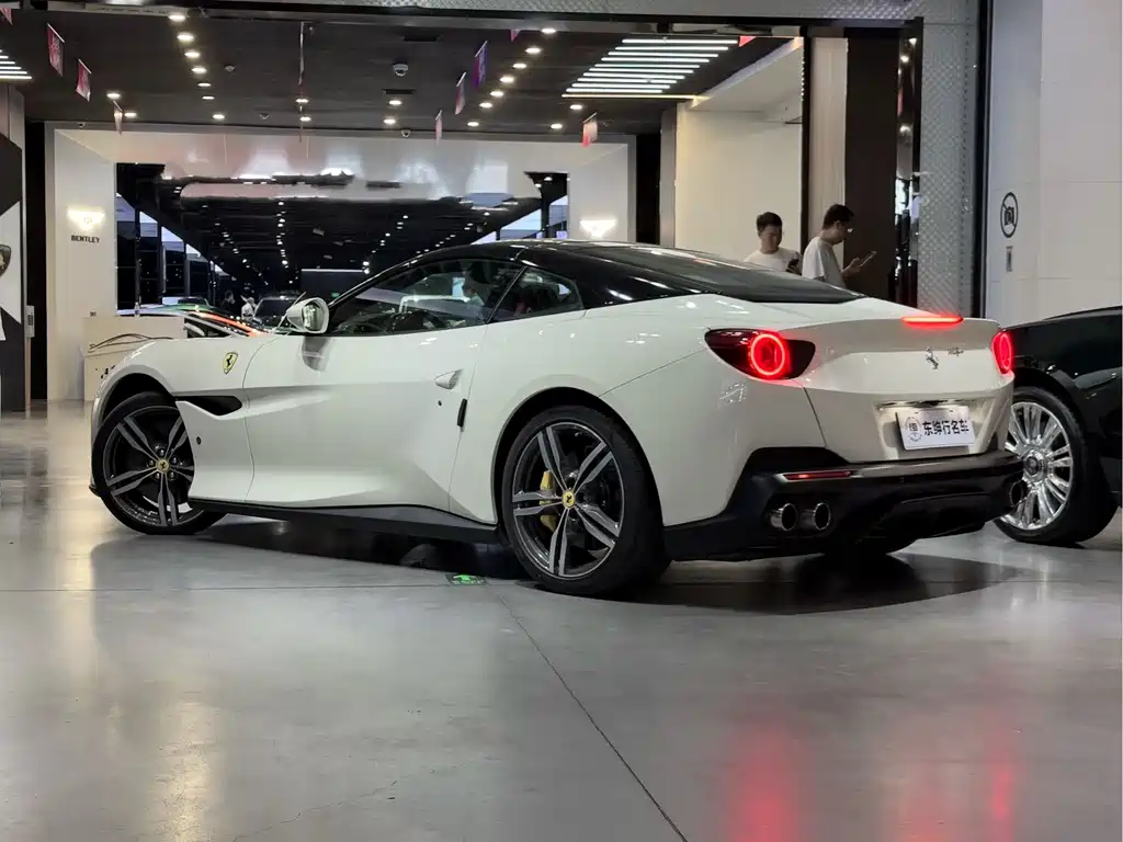 Ferrari Ferrari Portofino 2018 3.9T 2019 - thumbnail 5