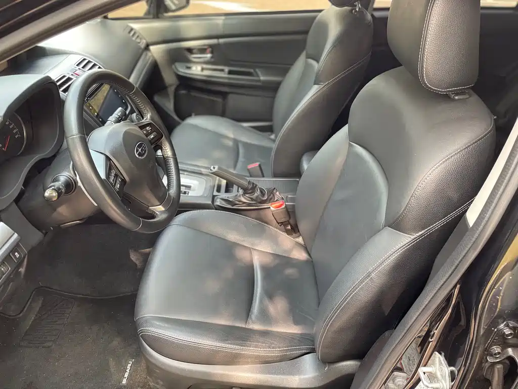 Subaru Subaru XV 2014 2.0i Luxury Edition 2014 - thumbnail 6