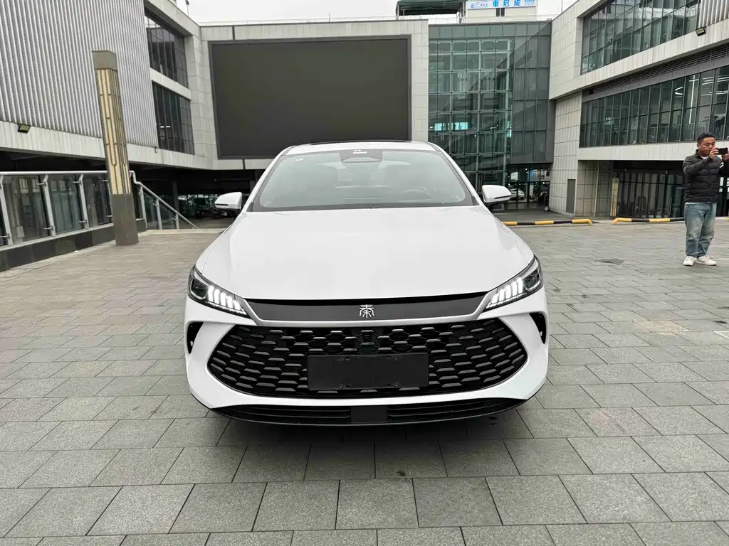 BYD BYD Qin PLUS 2025 DM-i Intelligent Driving Version 120KM Extended Range Model 2025 - thumbnail 2