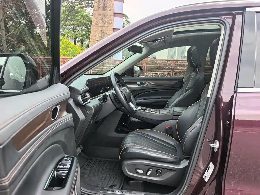 Ford Lingyu 2021 EcoBoost 225 Premium 6-seater 2022 - thumbnail 4