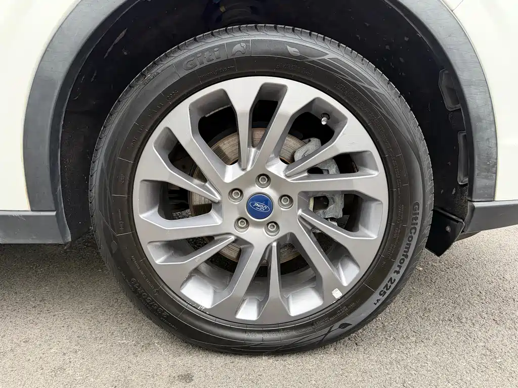 Ford Lingyu 2021 EcoBoost 225 Premium 6-seater 2022 - thumbnail 4