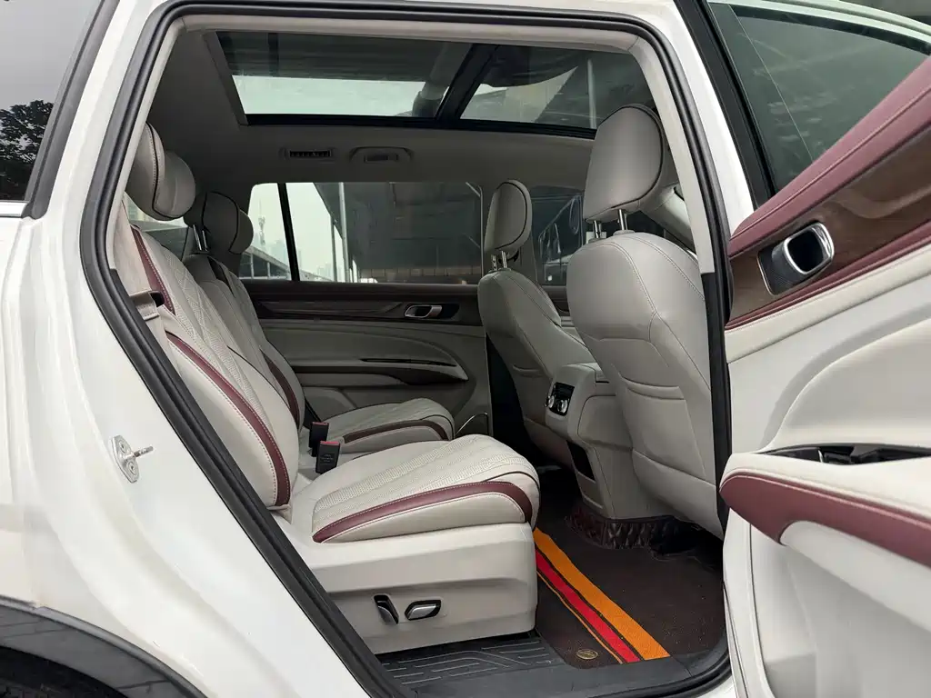 Ford Lingyu 2021 EcoBoost 225 Premium 6-seater 2022 - thumbnail 6