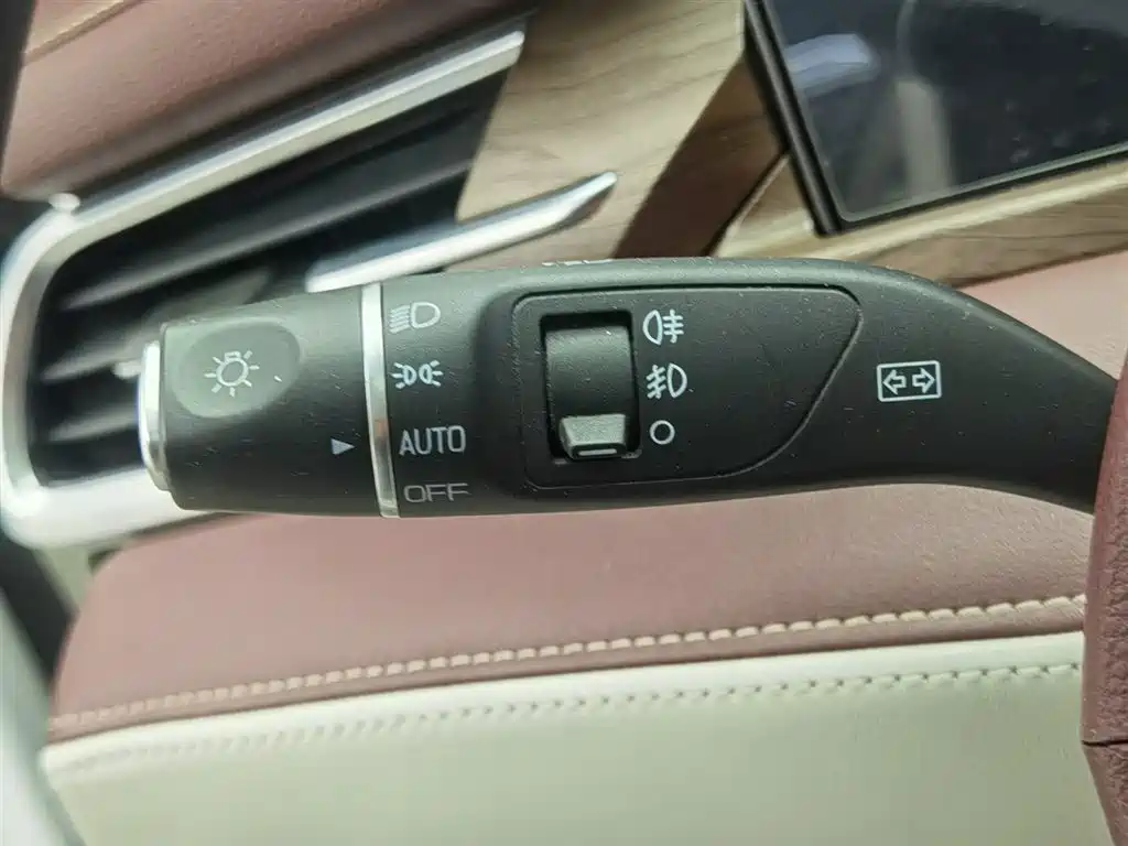Ford Lingyu 2021 EcoBoost 225 Premium 6-seater 2021 - thumbnail 21