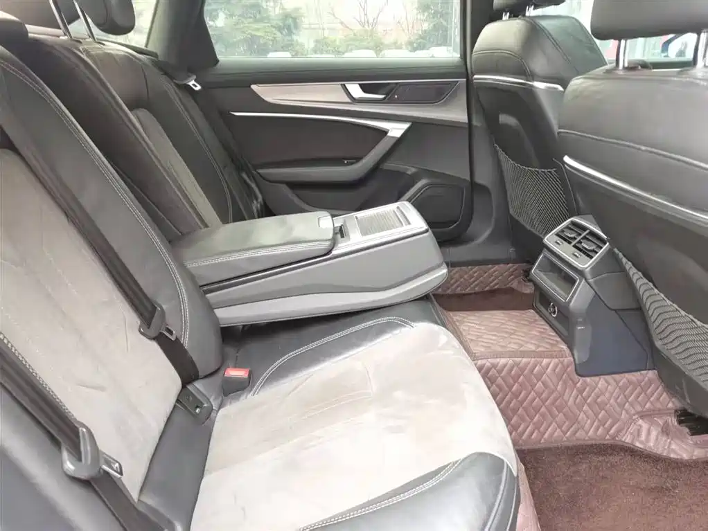 Audi Audi A6L 2019 40 TFSI Luxury Dynamic Model 2019 - thumbnail 13
