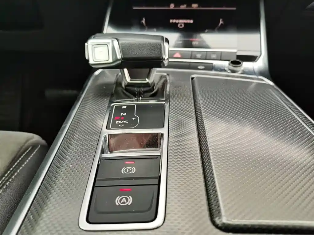 Audi Audi A6L 2019 40 TFSI Luxury Dynamic Model 2019 - thumbnail 16