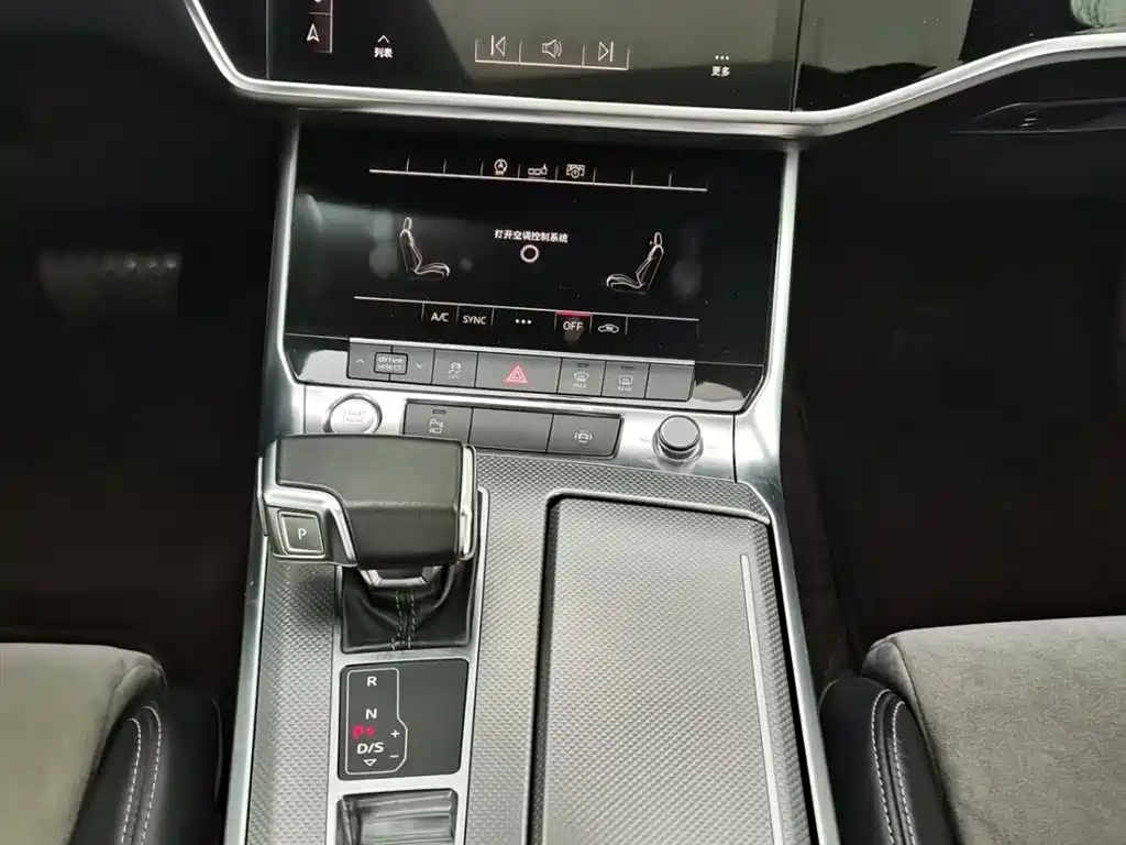 Audi Audi A6L 2019 40 TFSI Luxury Dynamic Model 2019 - thumbnail 17