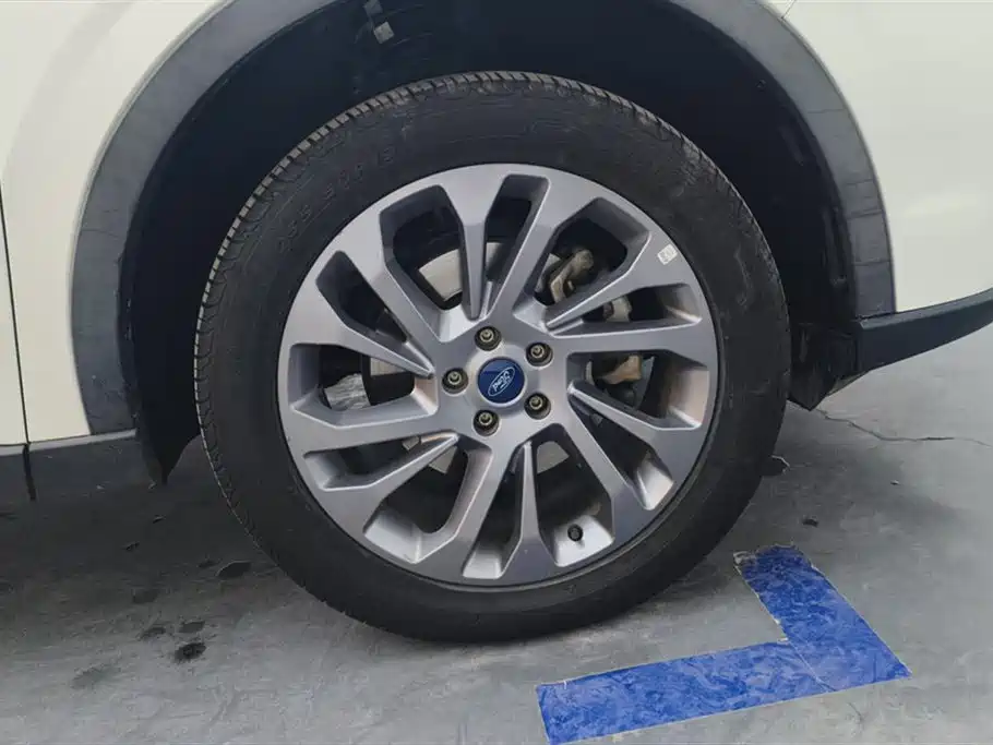 Ford Lingyu 2021 EcoBoost 225 Premium 6-seater 2021 - thumbnail 5