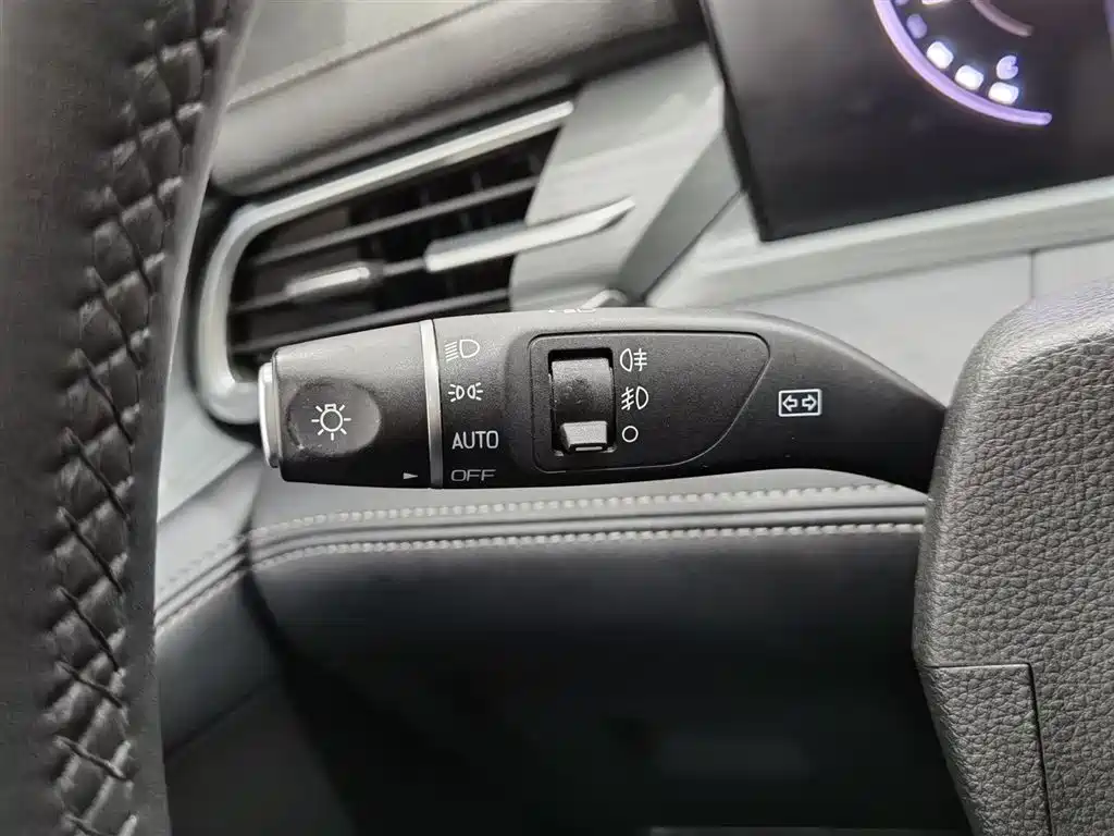 Ford Lingyu 2021 EcoBoost 225 Boiling Edition 6 Seats 2022 - thumbnail 21