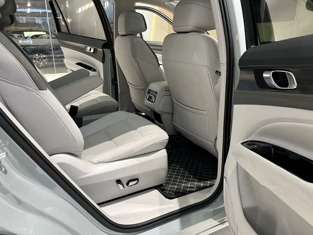 Ford Lingyu New Energy 2025 Zunling Edition 2026 - thumbnail 14