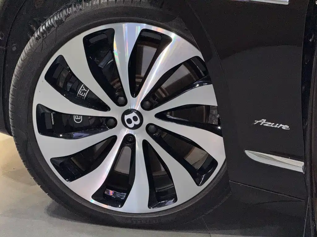 Bentley Bentley Flying Spur 2023 4.0T V8 Mulliner Edition 2023 - thumbnail 5