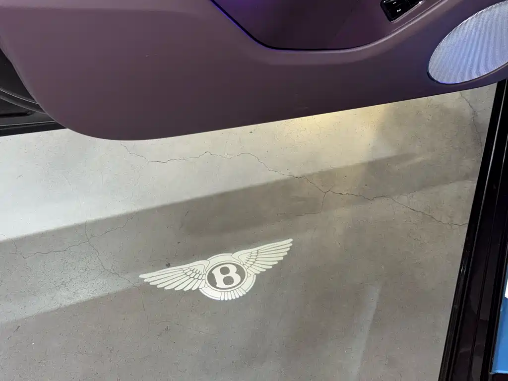 Bentley Bentley Flying Spur 2023 4.0T V8 Mulliner Edition 2023 - thumbnail 17
