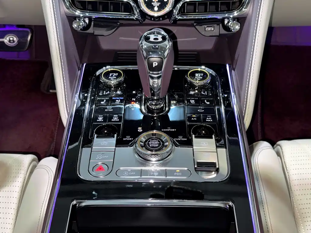 Bentley Bentley Flying Spur 2023 4.0T V8 Mulliner Edition 2023 - thumbnail 25
