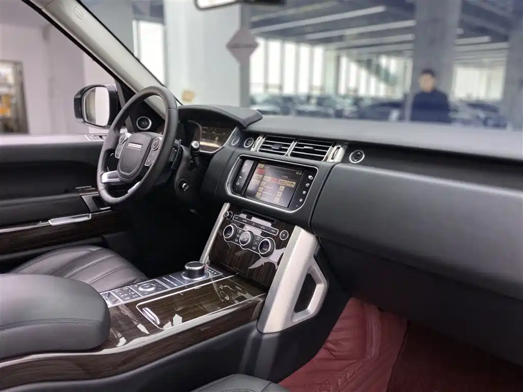 Land Rover Range Rover 2016 3.0 SC V6 Vogue SE Autobiography Long Wheelbase 2016 - thumbnail 10
