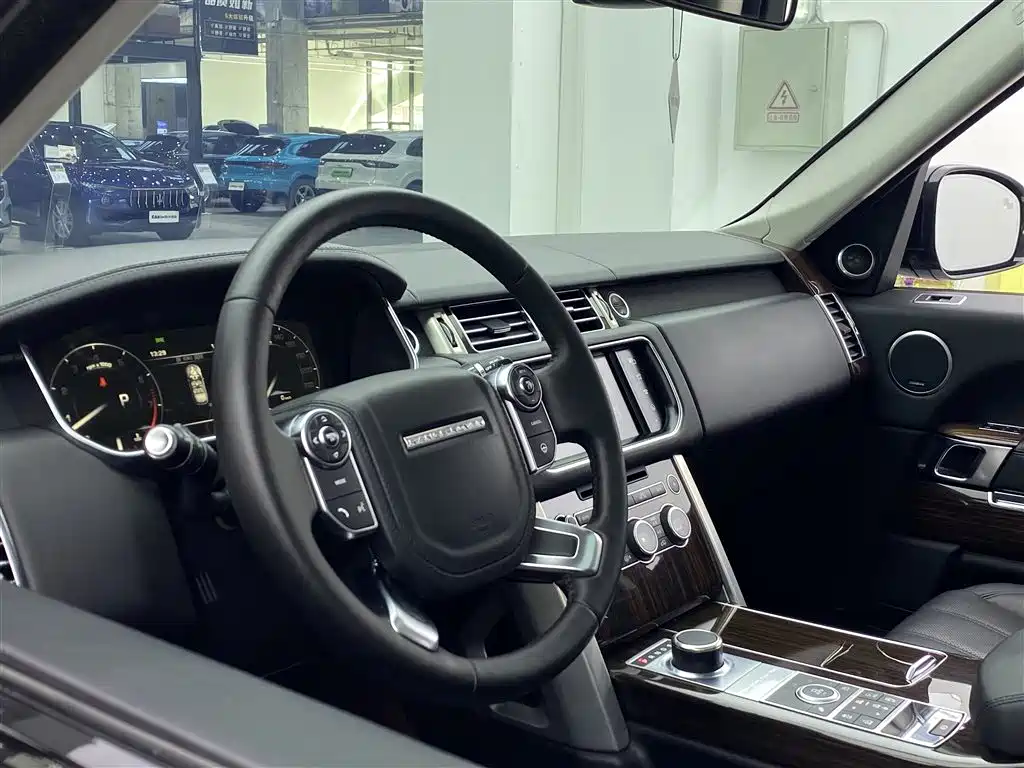 Land Rover Range Rover 2016 3.0 SC V6 Vogue SE Autobiography Long Wheelbase 2016 - thumbnail 29