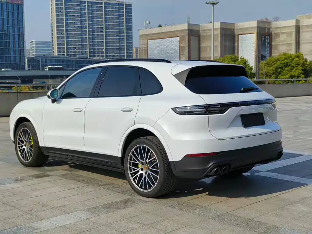 Porsche Porsche Cayenne 2023 Model Year Cayenne 3.0T Platinum Edition 2023 - thumbnail 7