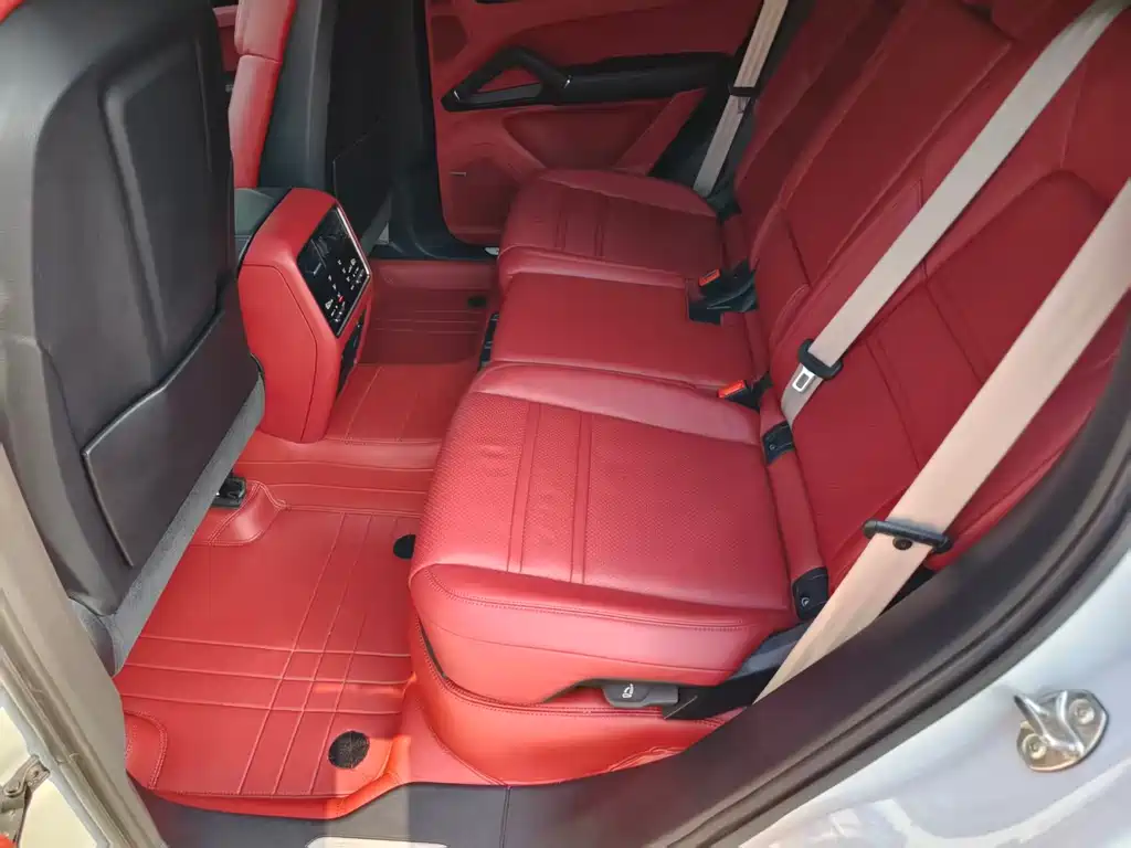 Porsche Porsche Cayenne 2023 Model Year Cayenne 3.0T Platinum Edition 2023 - thumbnail 10