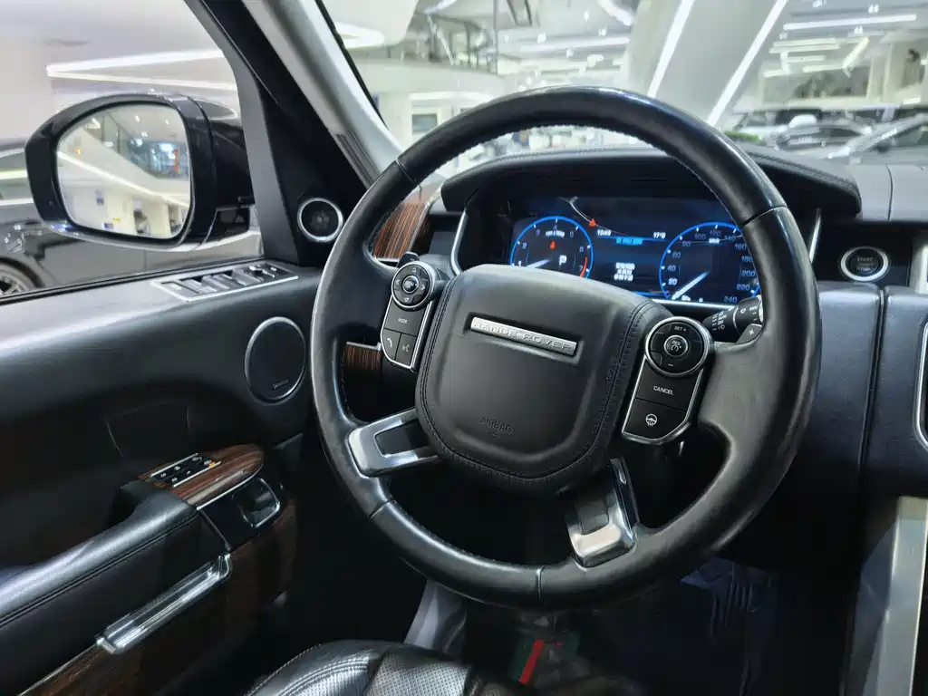 Land Rover Range Rover 2013 NA 5.0 V8 Vogue SE 2013 - thumbnail 5