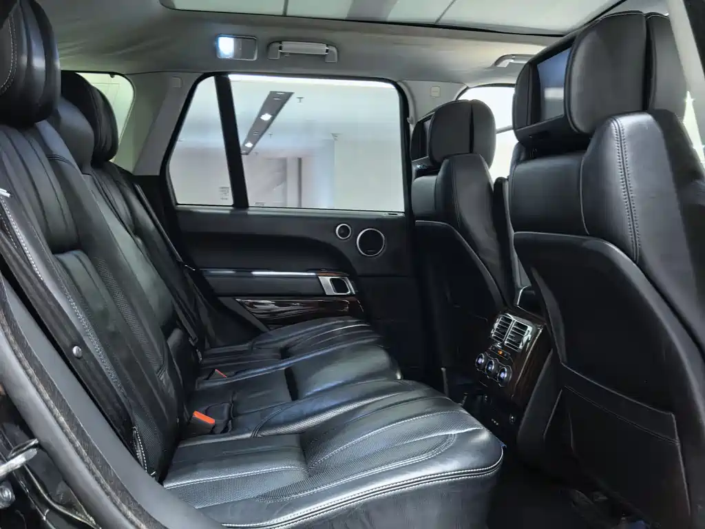 Land Rover Range Rover 2013 NA 5.0 V8 Vogue SE 2013 - thumbnail 9