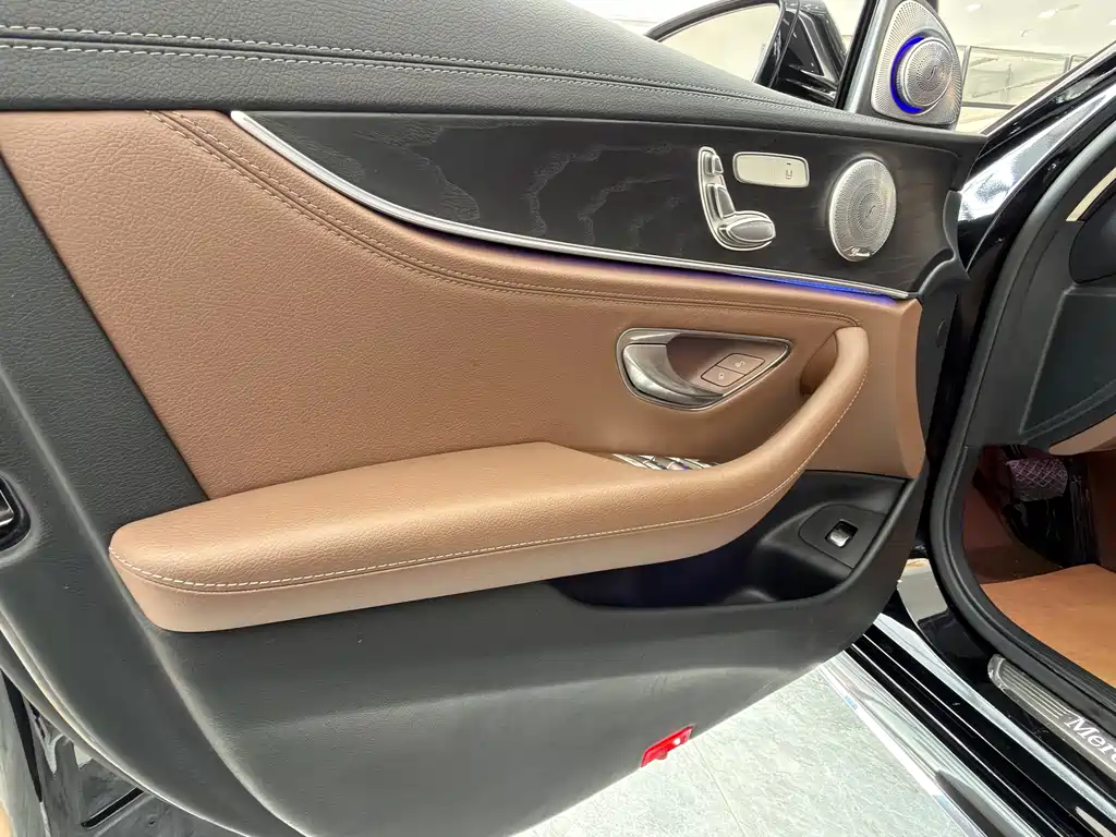 Mercedes-Benz Mercedes-Benz E-Class 2018 E 200 L Sport 2018 - thumbnail 10