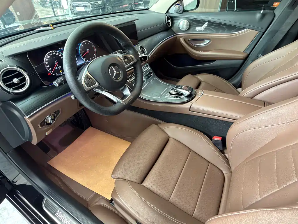 Mercedes-Benz Mercedes-Benz E-Class 2018 E 200 L Sport 2018 - thumbnail 11