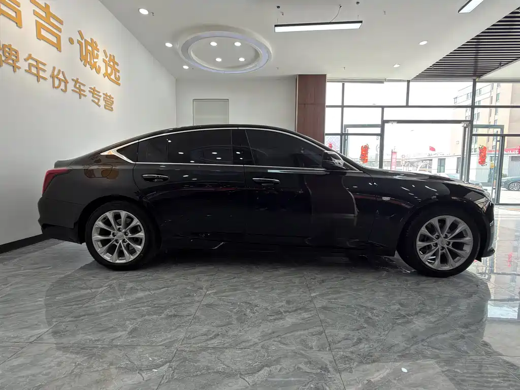 Cadillac Cadillac CT5 2022 28T Luxury 2023 - thumbnail 5
