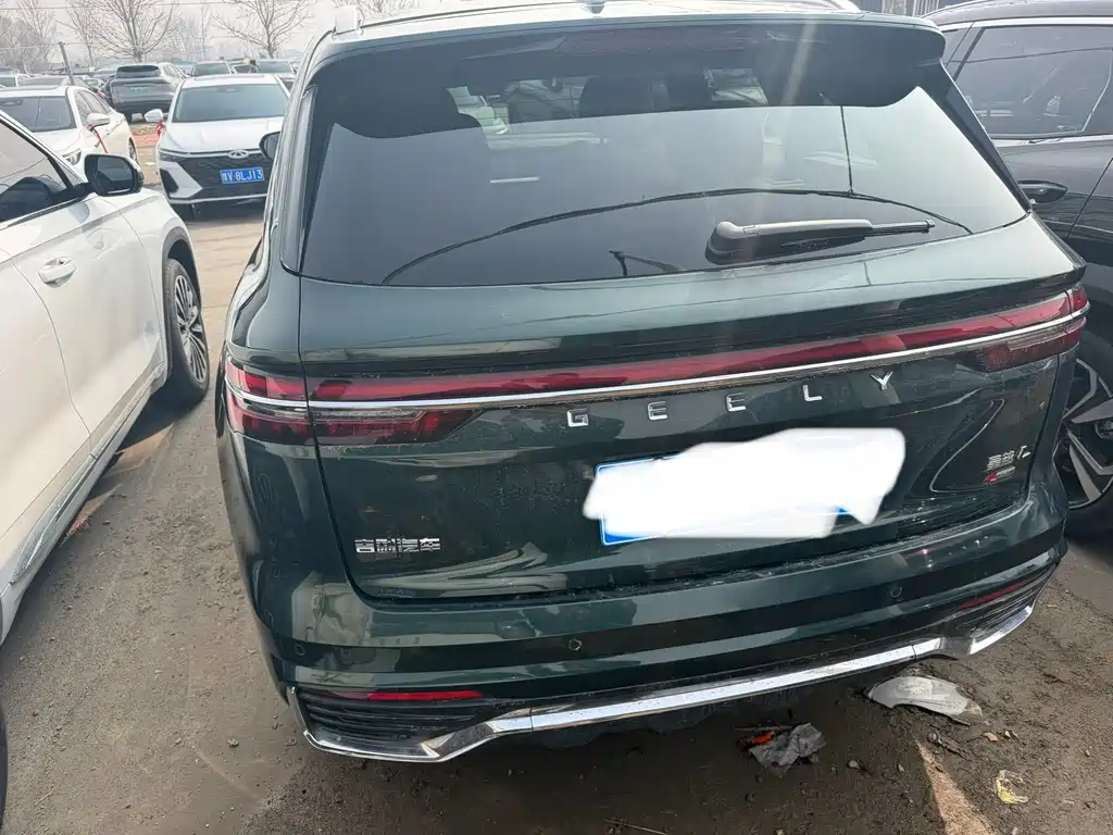 Geely Auto Geely Xingyue L 2025 Edition Dongfang Yao 2.0TD Automatic揽Star Version  Note: The "揽Star" (Lanxing) literally means "star-grabbing" but in this context it's likely referring to the "Automatic" transmission version with a star-themed trim/package. A more natural English translation would be:  Geely Xingyue L 2025 Edition Dongfang Yao 2.0TD Automatic Star Version 2024 - thumbnail 7