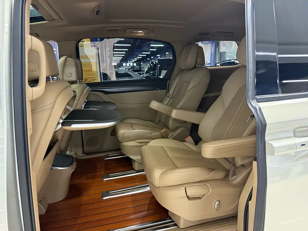 Buick Buick GL8 2021 ES Landmark 653T Premium Edition 2021 - thumbnail 5
