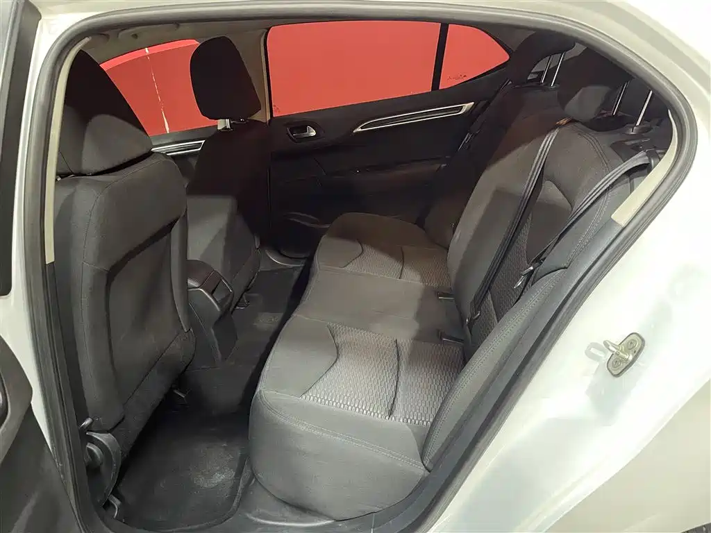 Citroen Citroën C4L 2014 1.8L Automatic Style Edition 2015 - thumbnail 6