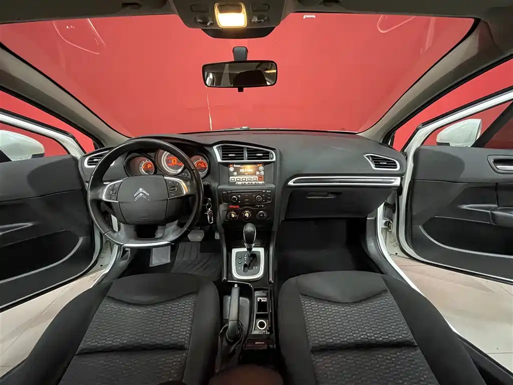 Citroen Citroën C4L 2014 1.8L Automatic Style Edition 2015 - thumbnail 7