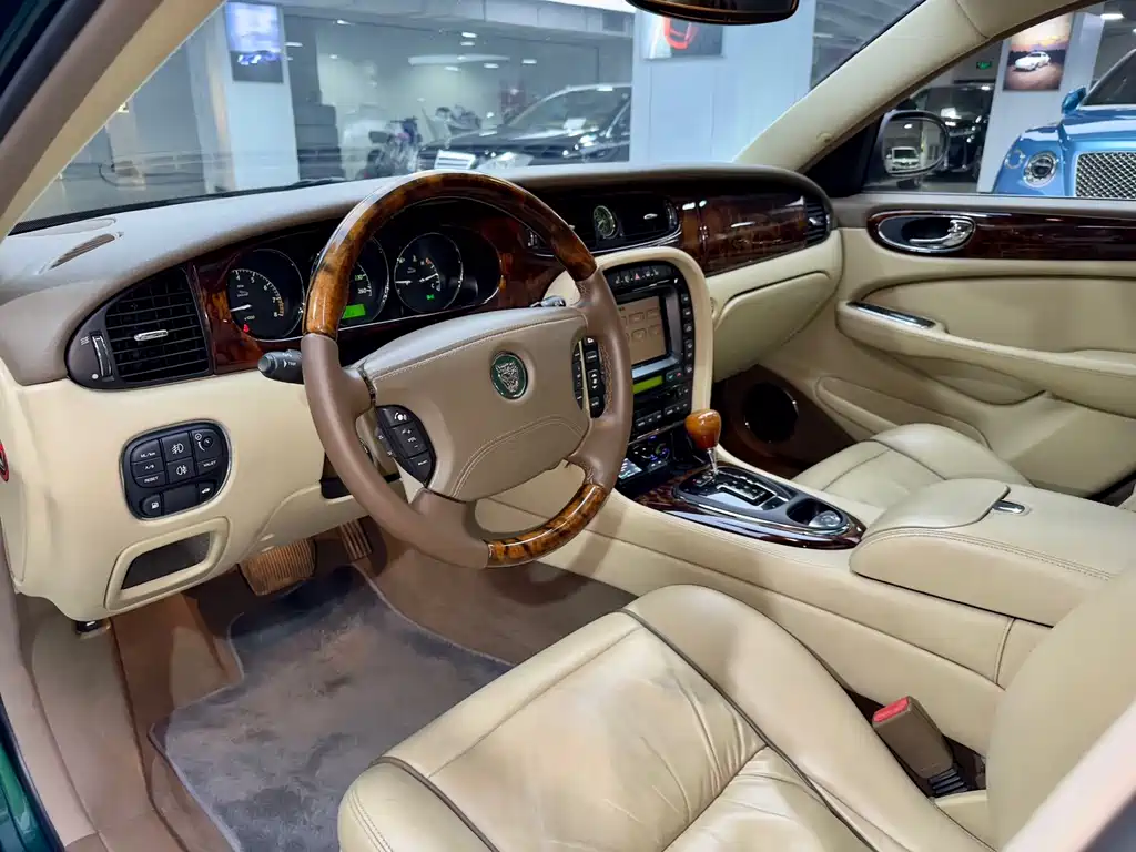 Jaguar Jaguar XJ 2007 XJ8L 4.2 RWD Long Wheelbase 2006 - thumbnail 5