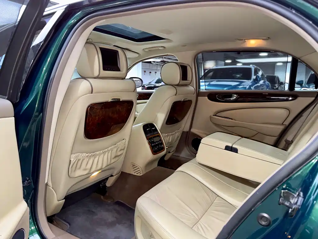 Jaguar Jaguar XJ 2007 XJ8L 4.2 RWD Long Wheelbase 2006 - thumbnail 14